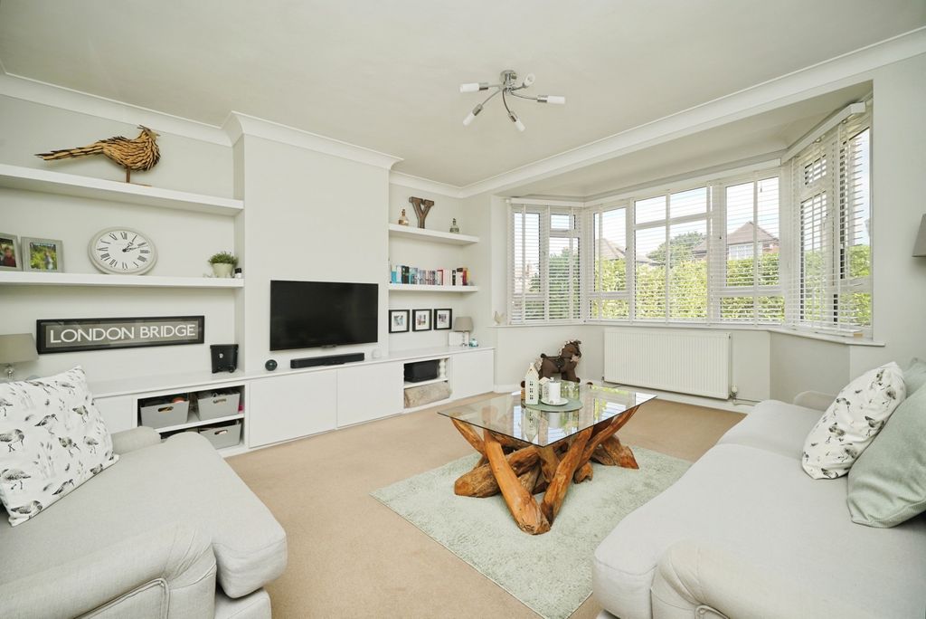 Property photo 3 of 22 Pbox-Img.Jpg