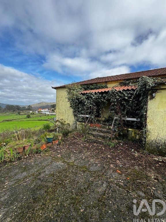 Property photo 2 of 33