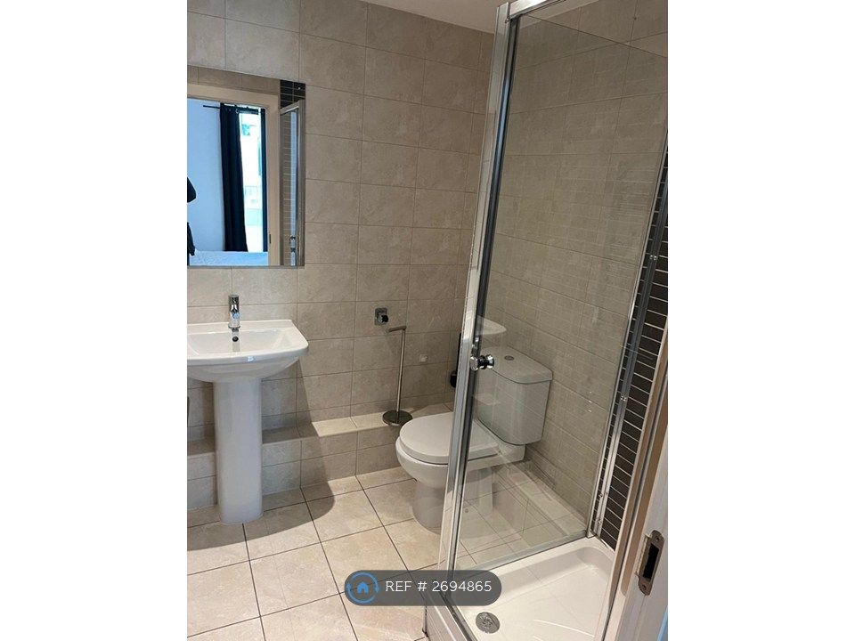 Property photo 3 of 12 Master Bathroom