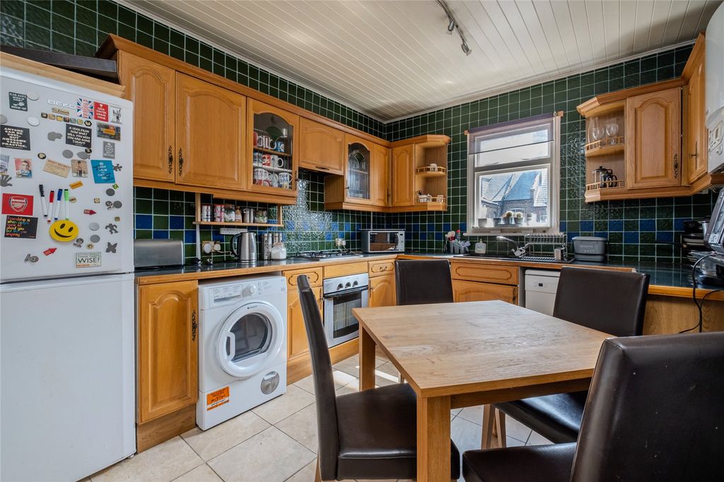Property photo 3 of 6 Picture No. 01