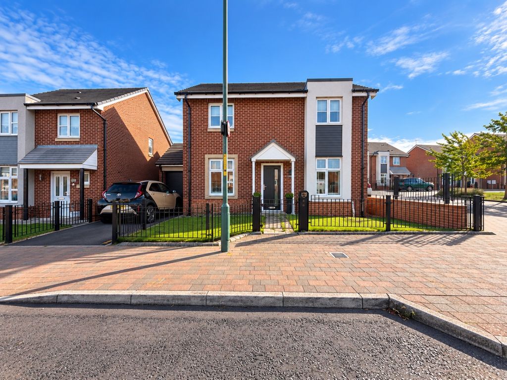 Property photo 1 of 15 5562472