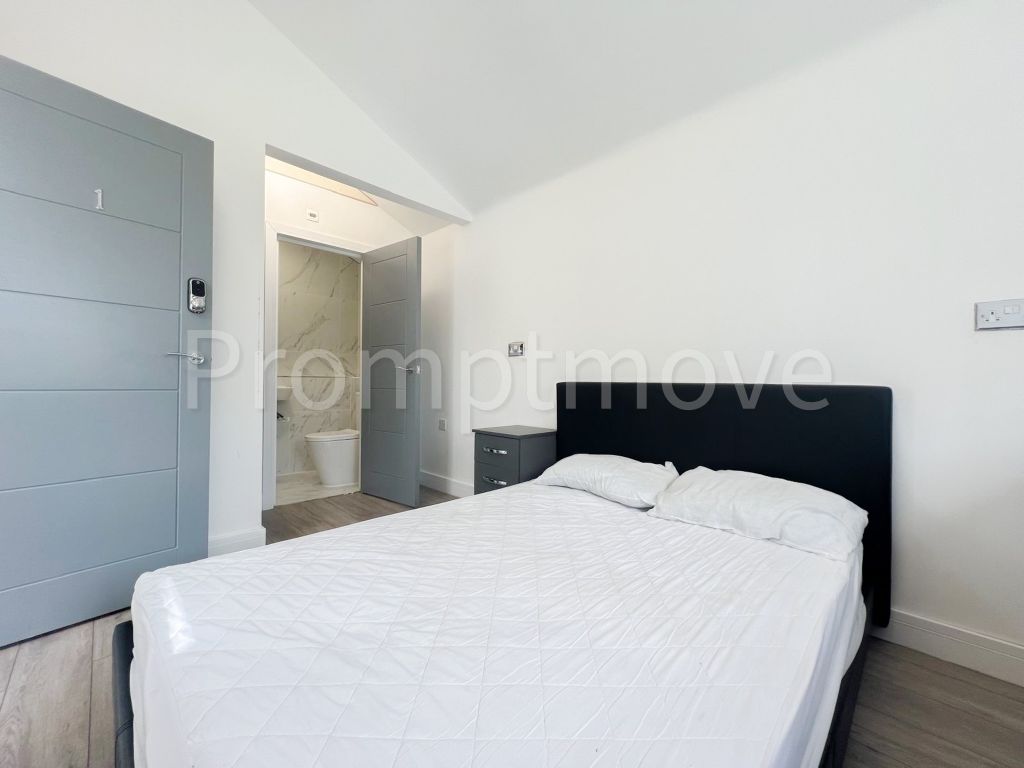 Property photo 1 of 8 Na
