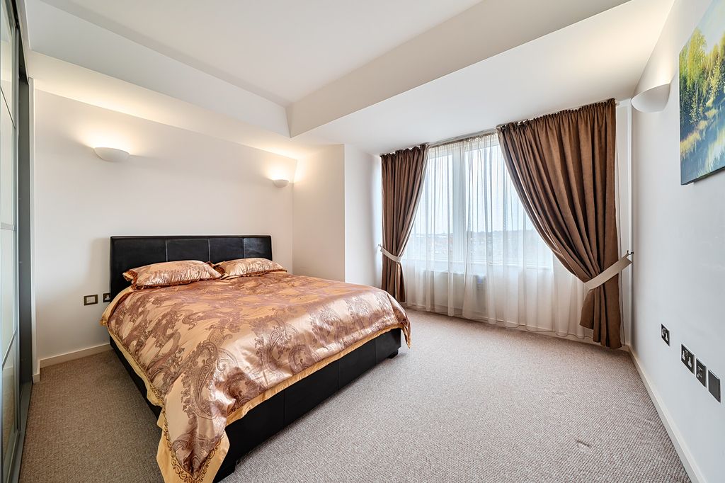 Additional image 4 of 3 bed penthouse for saleEast Street, Epsom KT17
