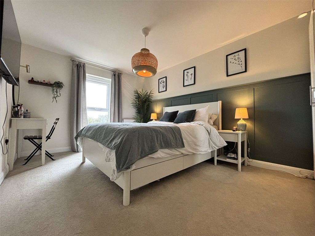 Property photo 3 of 14 Picture No. 10