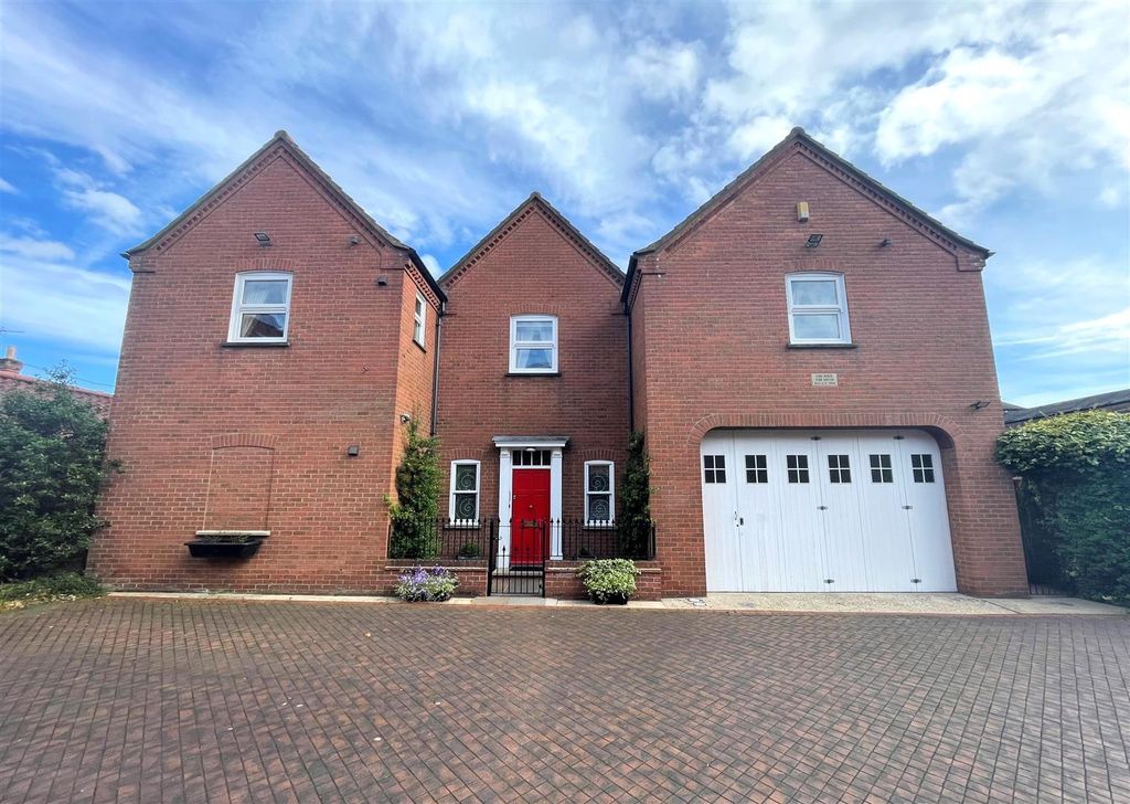 Property photo 1 of 20 Front.Jpg