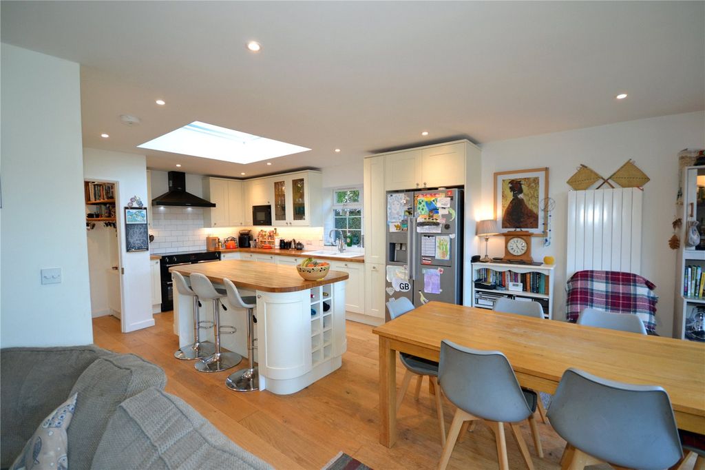 Property photo 2 of 12 Open Plan