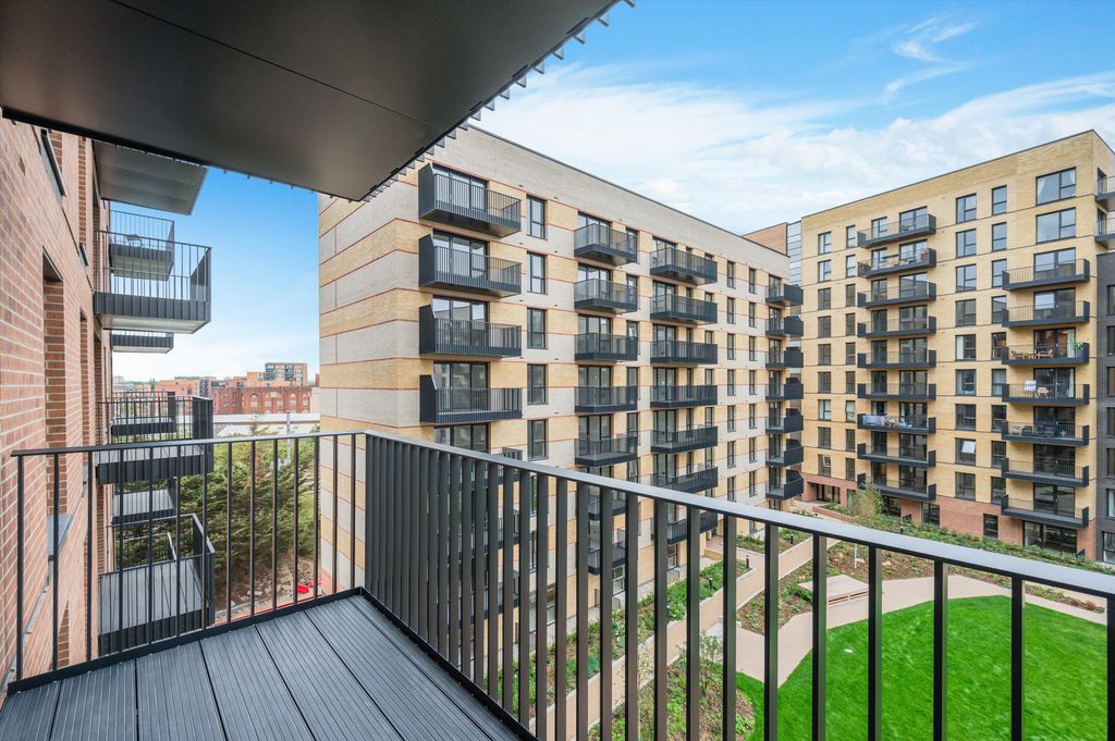 Property photo 1 of 11 Image