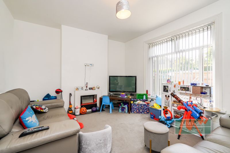 Property photo 2 of 18 Photo 8