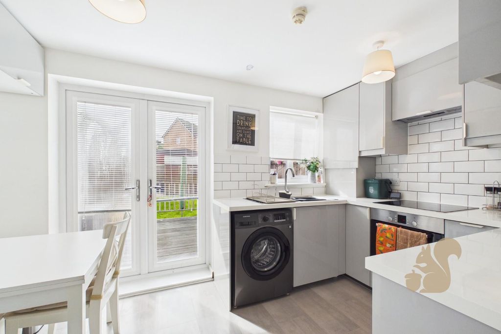 Property photo 2 of 27 Cam01659G0-Pr0781-Still005.Jpg