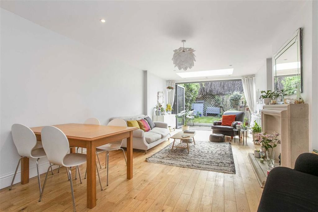 Property photo 3 of 23