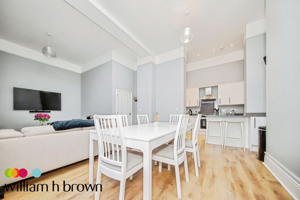 Property photo 3 of 14 Dining Room