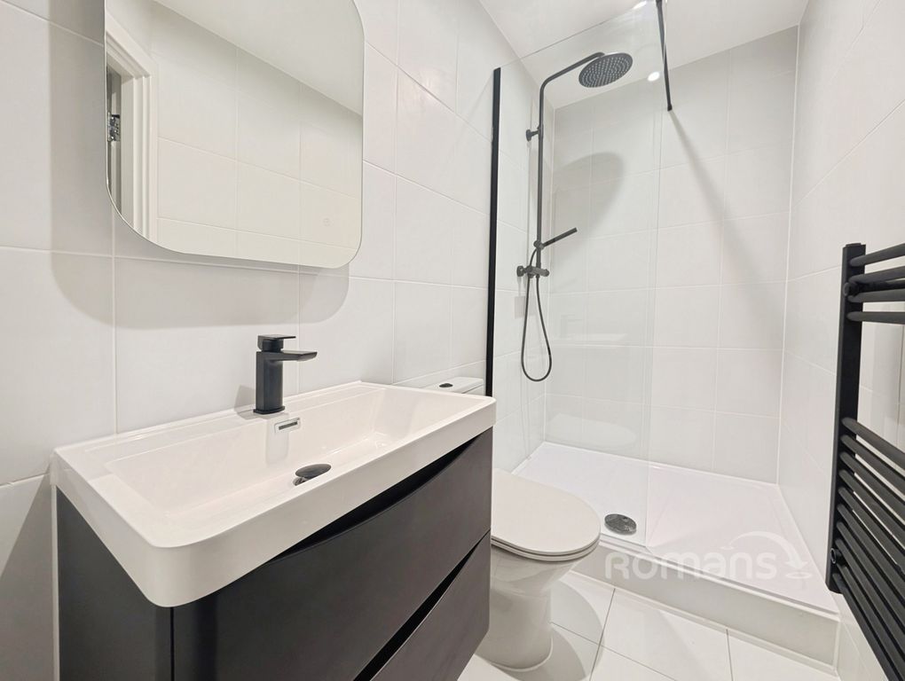 Property photo 3 of 8 Pbox-Img.Jpg