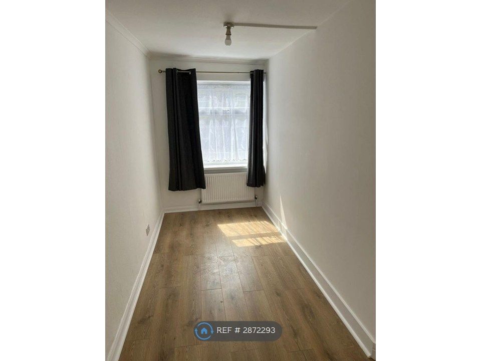 Property photo 3 of 12 Bedroom_1.A