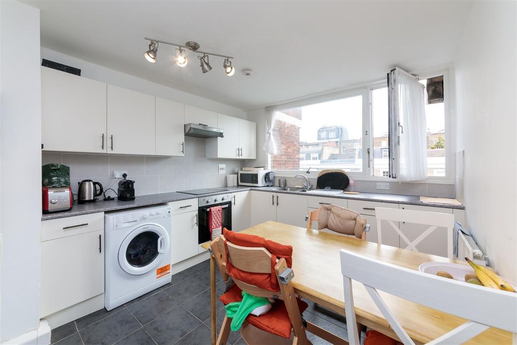 Property photo 3 of 16 4R3A6592.Jpg