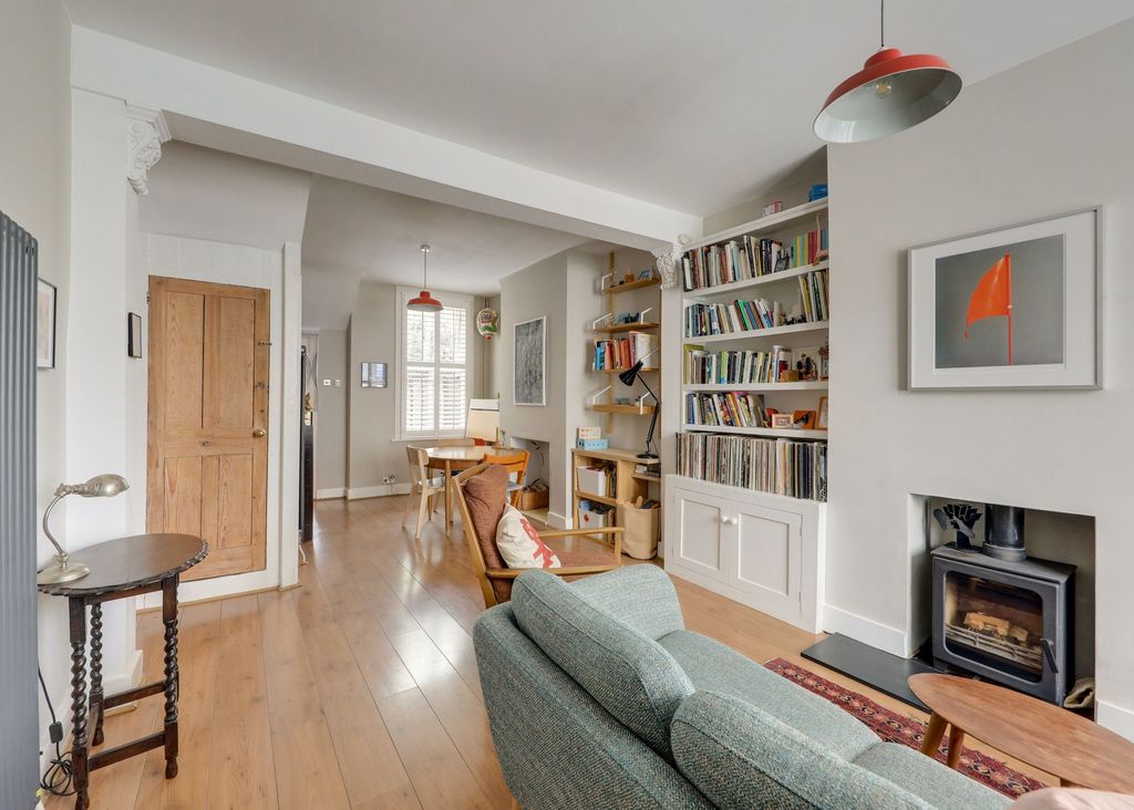 Property photo 1 of 19