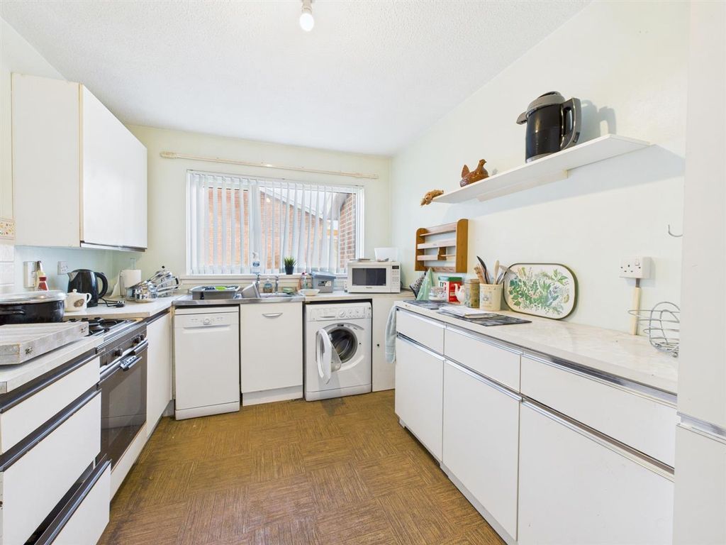 Property photo 3 of 9 Cam05474G0-Pr0041-Still003.Jpg