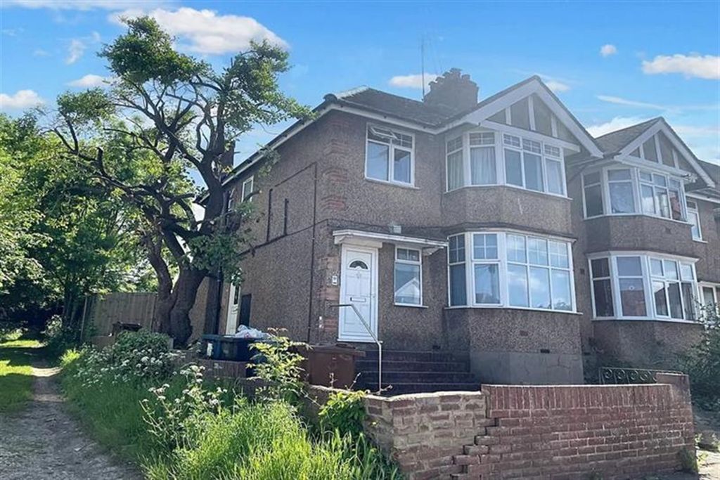 Property photo 1 of 10 (Main)