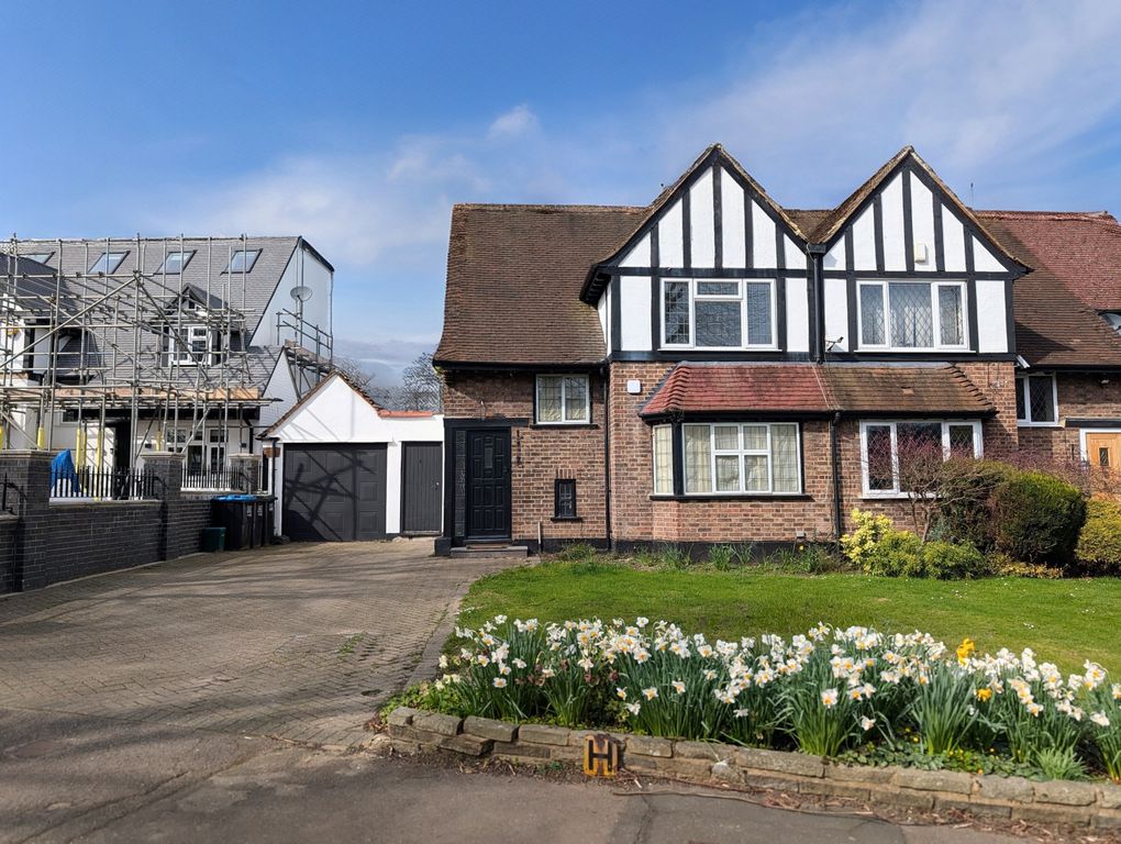 Property photo 1 of 23 3 Bed Semi-Detached With Additional Self-Contained 1 Bed Annex