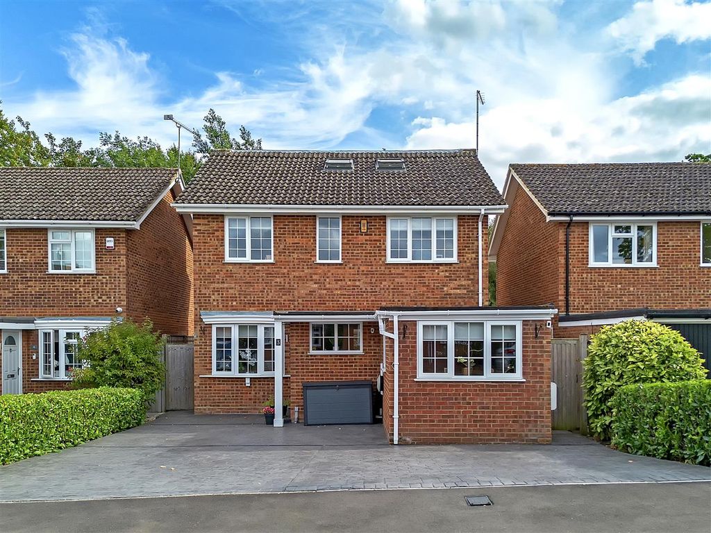 Property photo 2 of 39