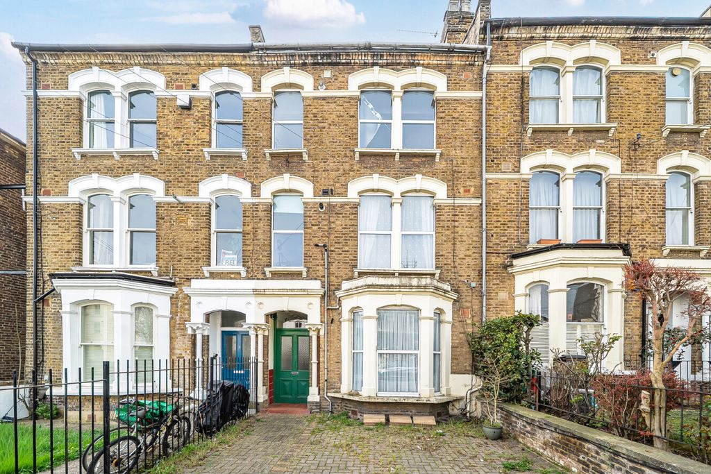 Property photo 2 of 19 Picture 2