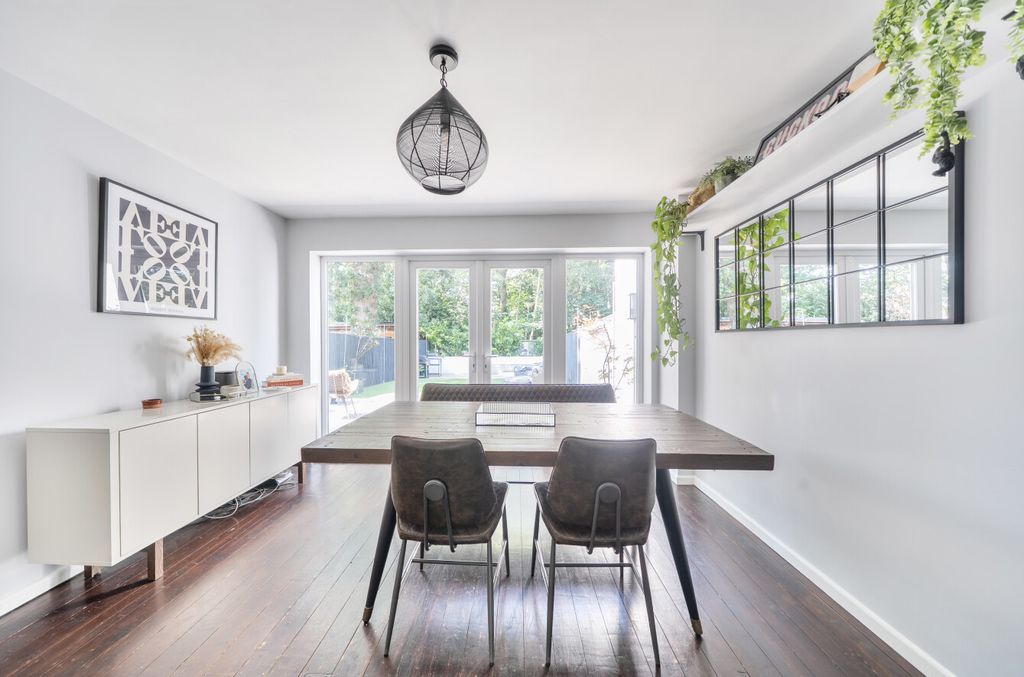 Property photo 3 of 13 1481117-19-6A3981...
