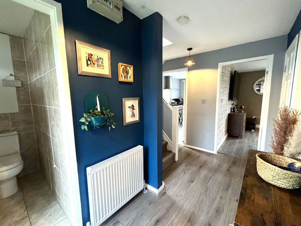 Property photo 2 of 24