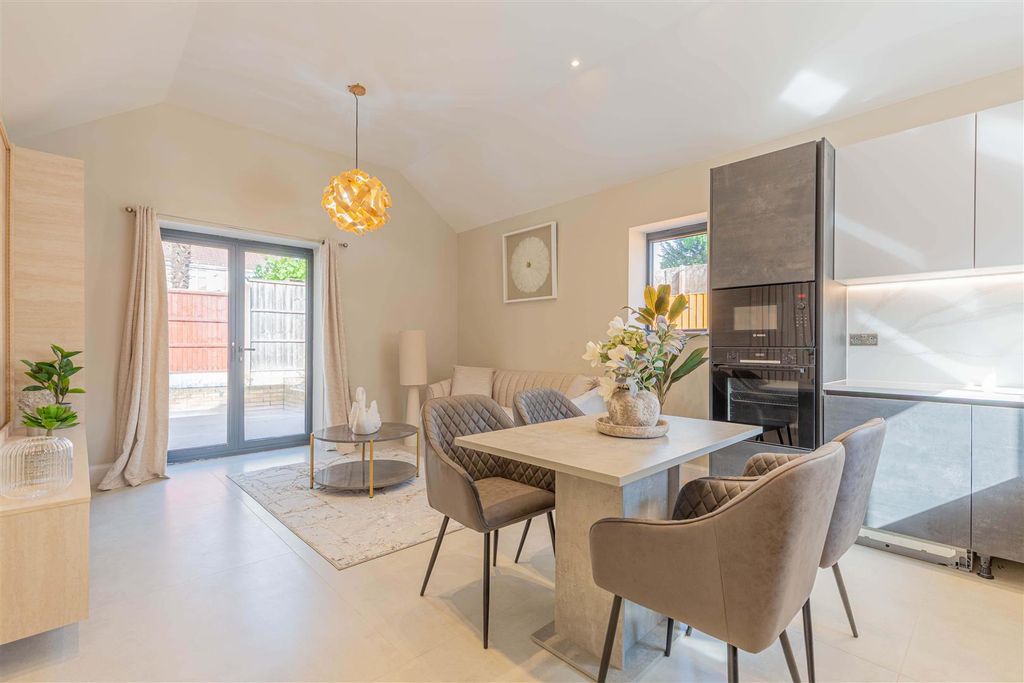 Property photo 1 of 14 CC1A5190-Hdr.Jpg