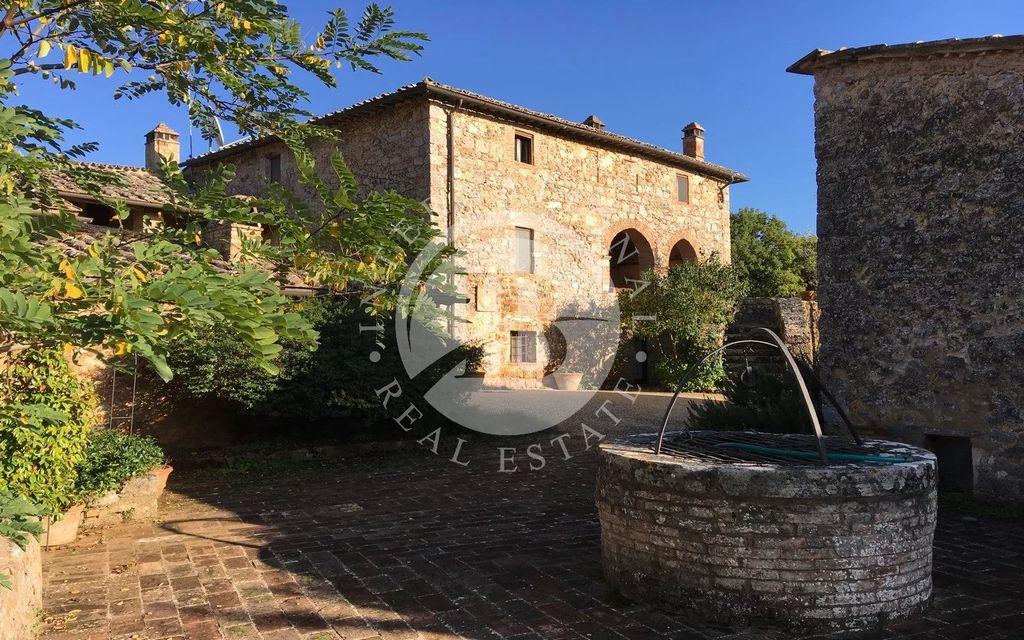 Property photo 1 of 32