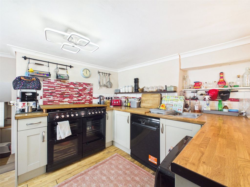 Property photo 2 of 11 Picture No. 11