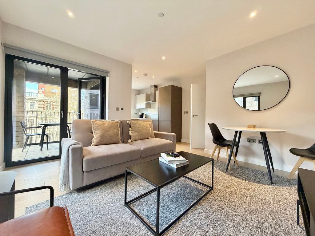 Property photo 1 of 9 Photo 12