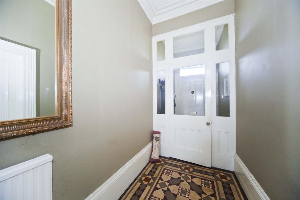 Property photo 3 of 29