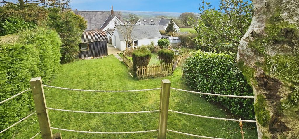 Property photo 3 of 57