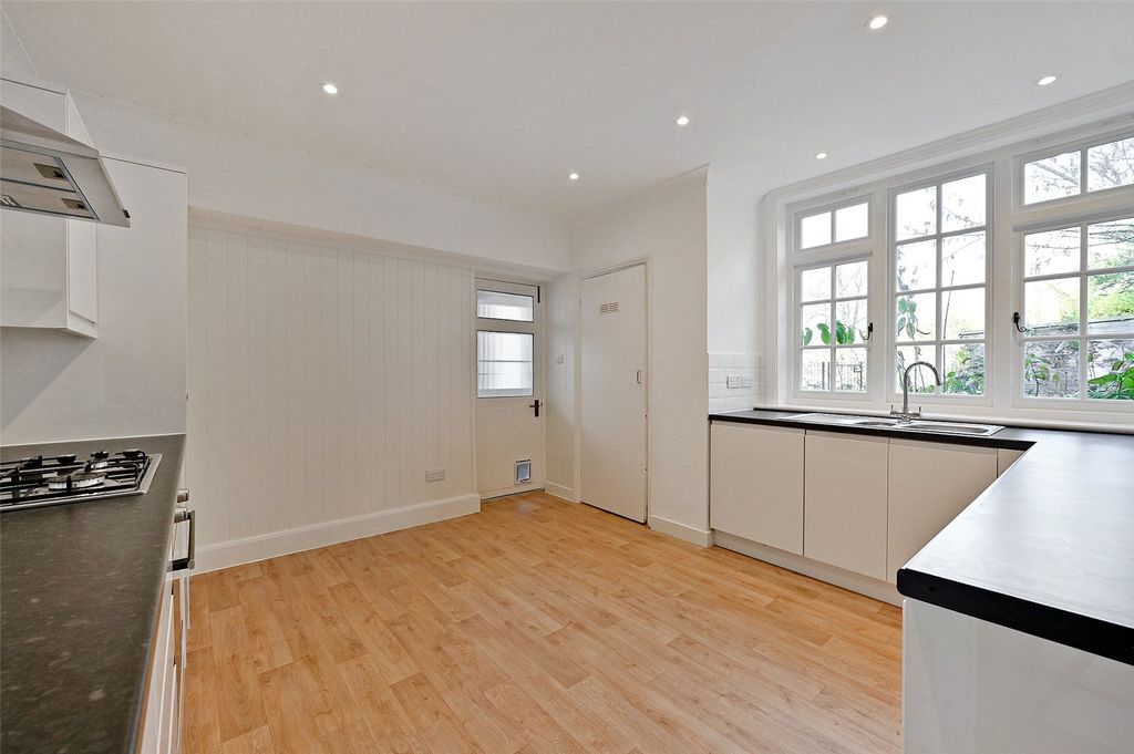 Property photo 2 of 14 Picture No. 14