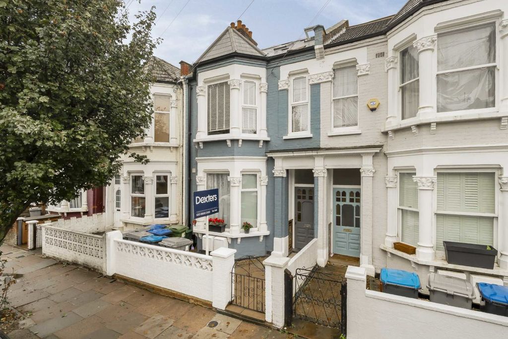 Property photo 1 of 7
