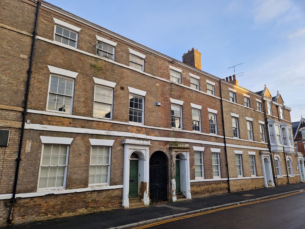 Property photo 2 of 5