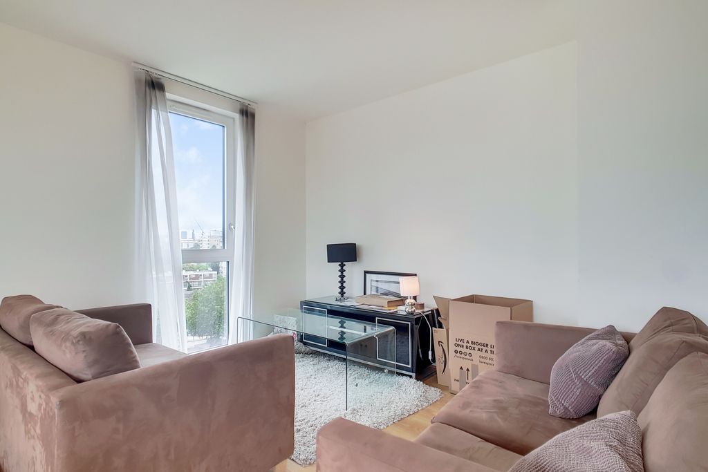 Property photo 3 of 14 Reception Room