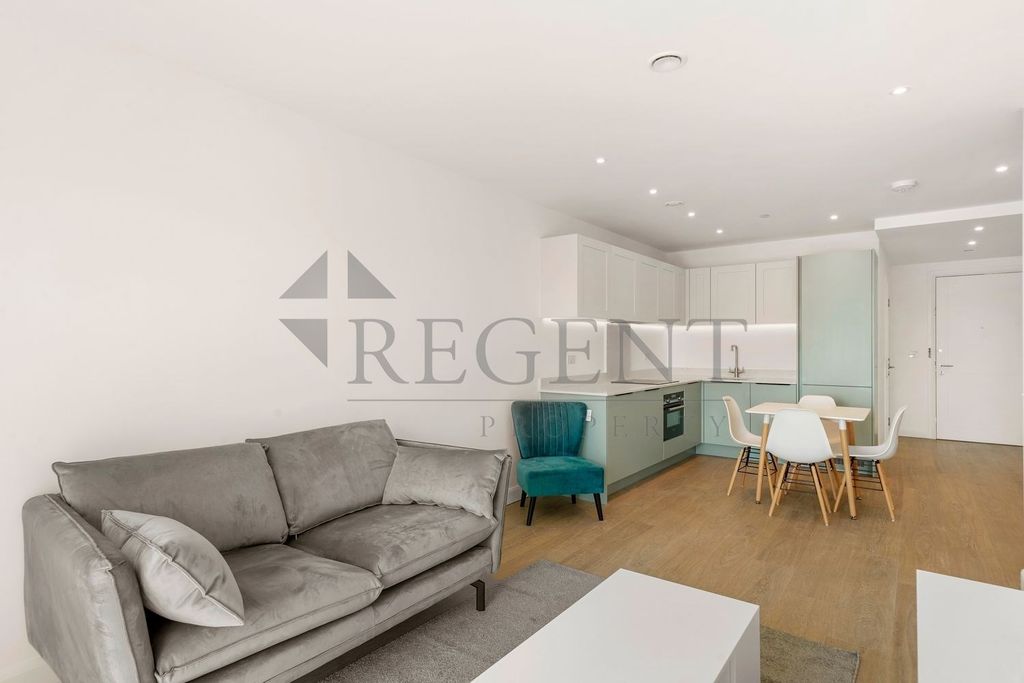 Property photo 2 of 12 Reception