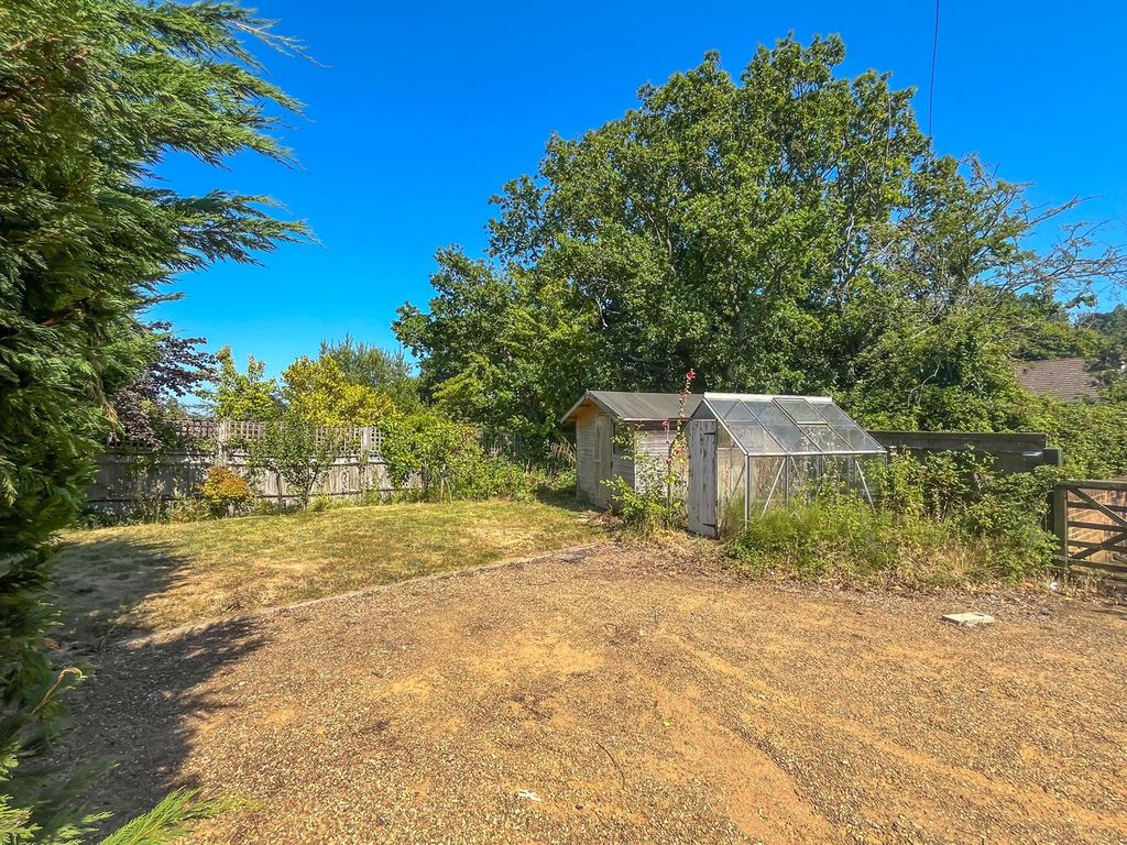 Property photo 3 of 18