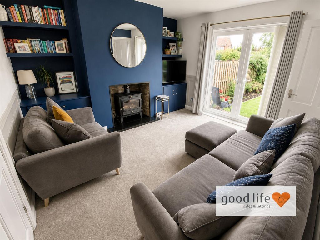 Property photo 2 of 15 20260719_103551260_Ios62 Marigold Cres.Jpg