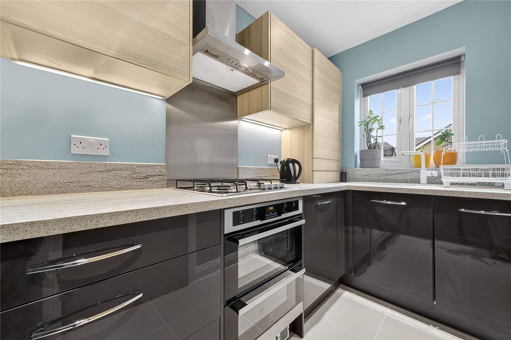 Property photo 3 of 23 Picture No. 05