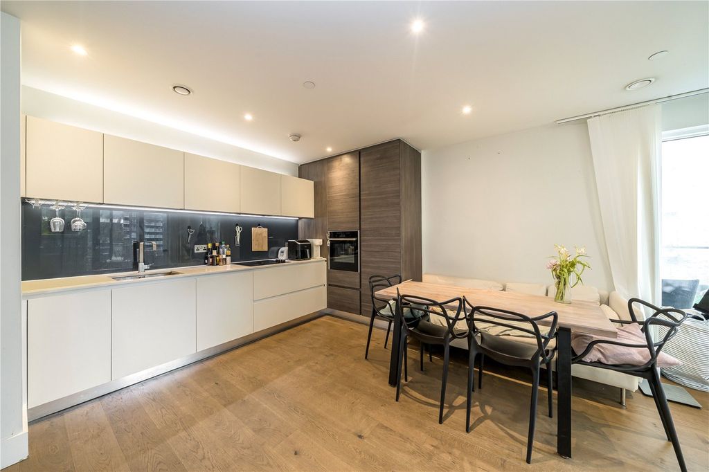 Property photo 3 of 7 Picture No. 05