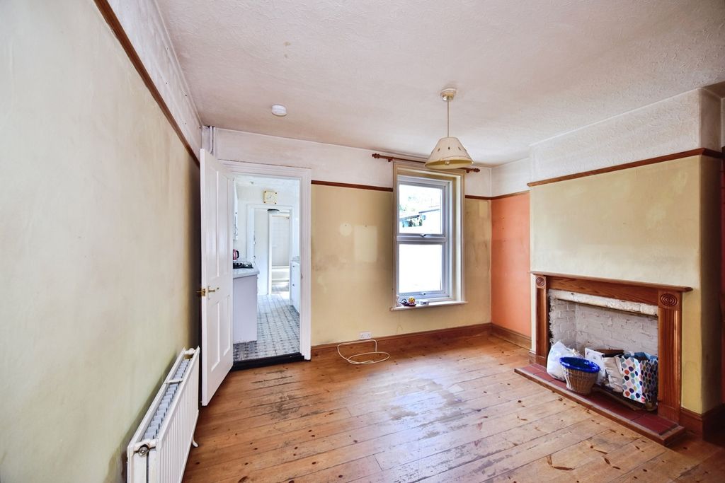 Property photo 3 of 20 Pbox-Img.Jpg