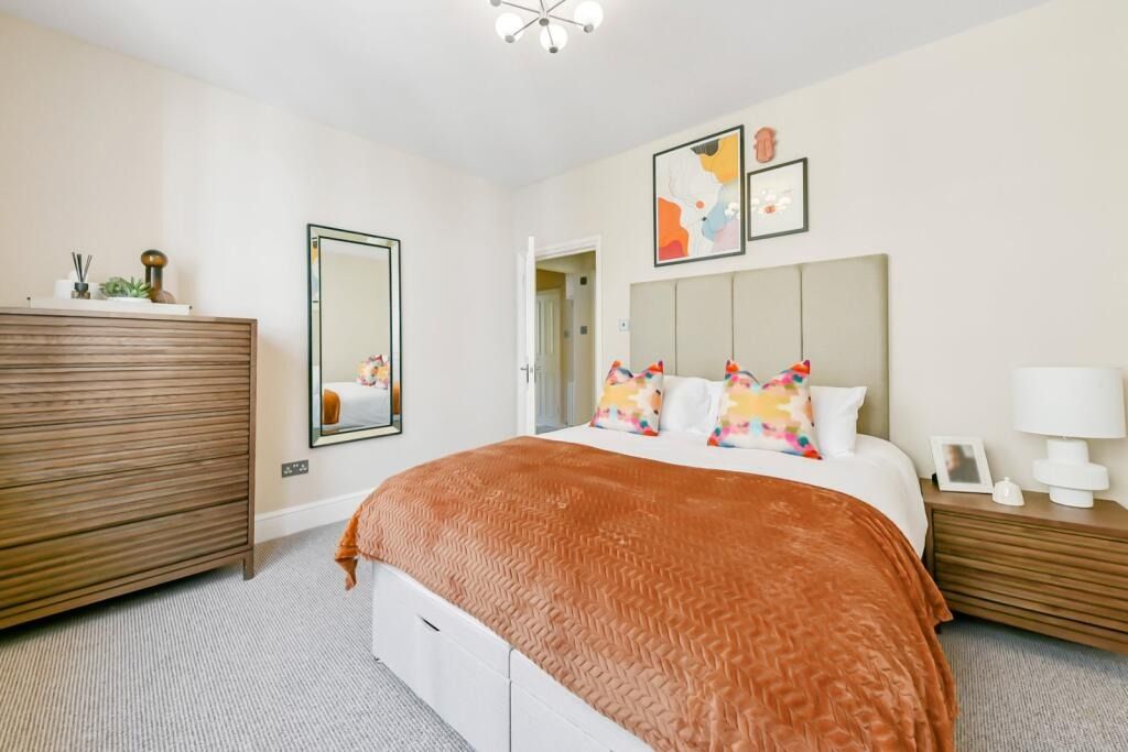 Property photo 2 of 8 5371403