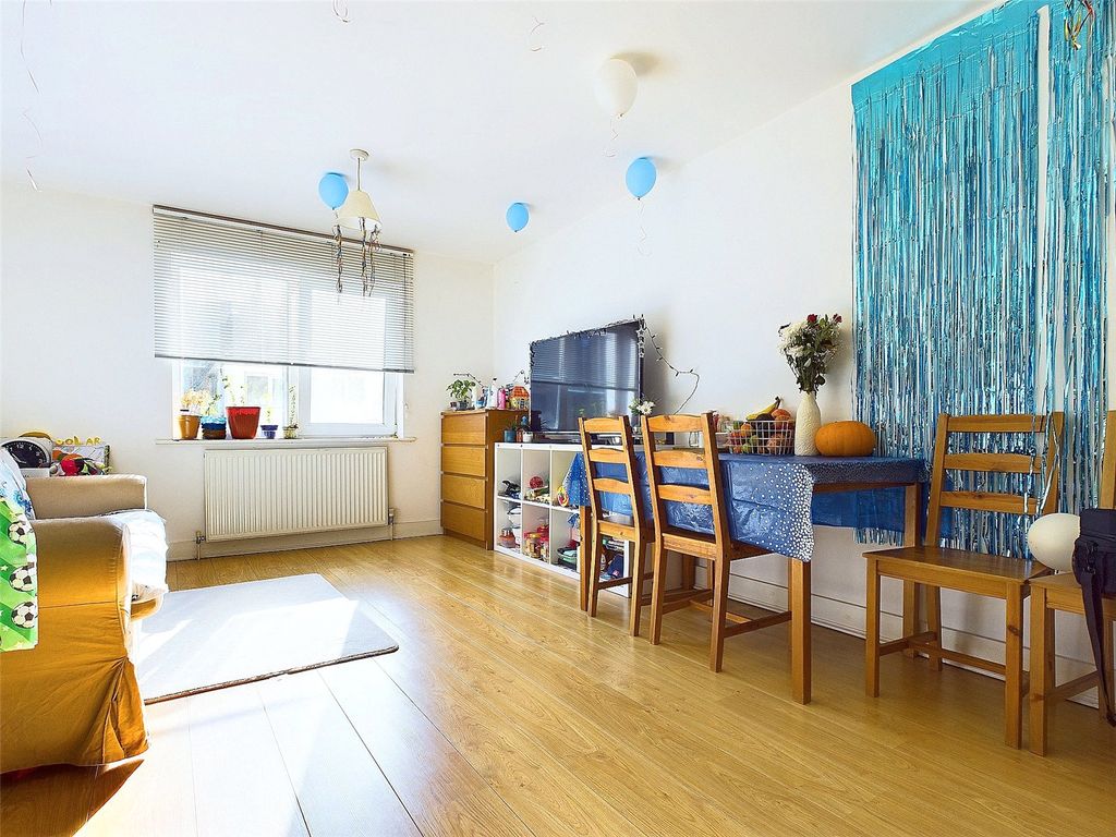 Property photo 3 of 9 Picture No. 11
