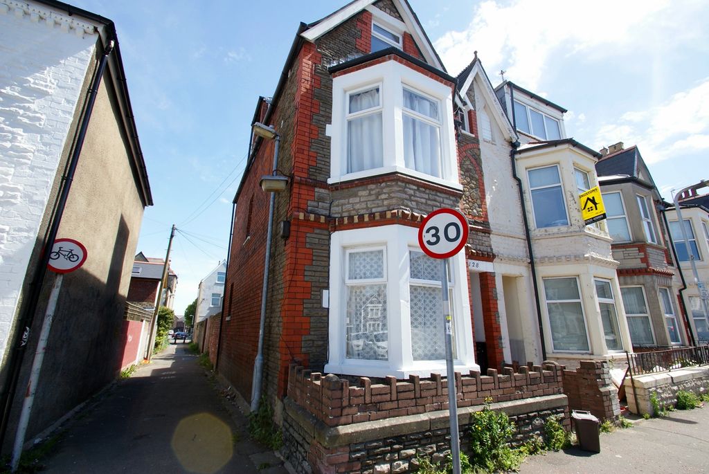 Property photo 1 of 7
