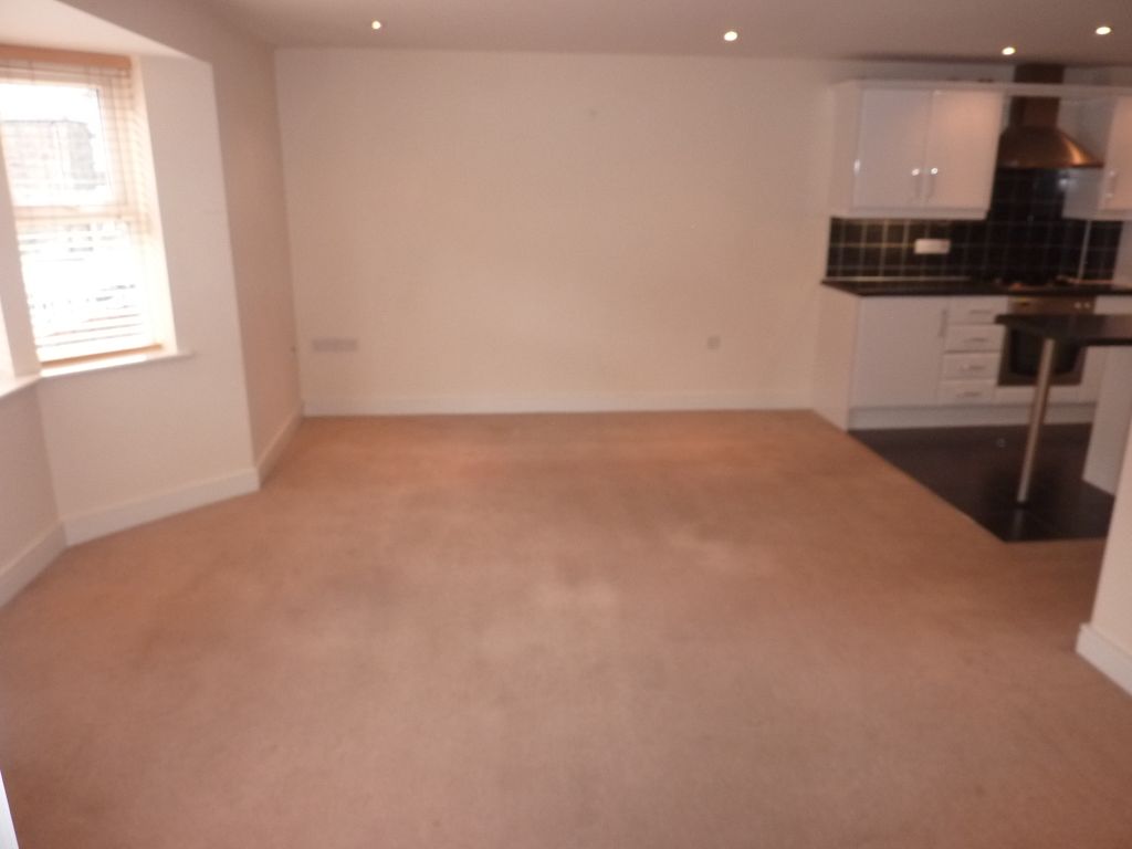 Property photo 3 of 6 Photo 5