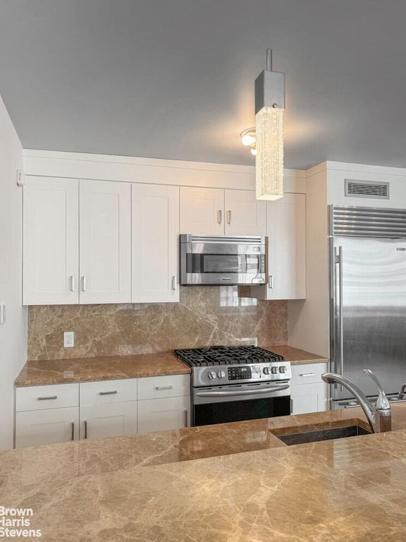 Property photo 3 of 20 <Alttext/>