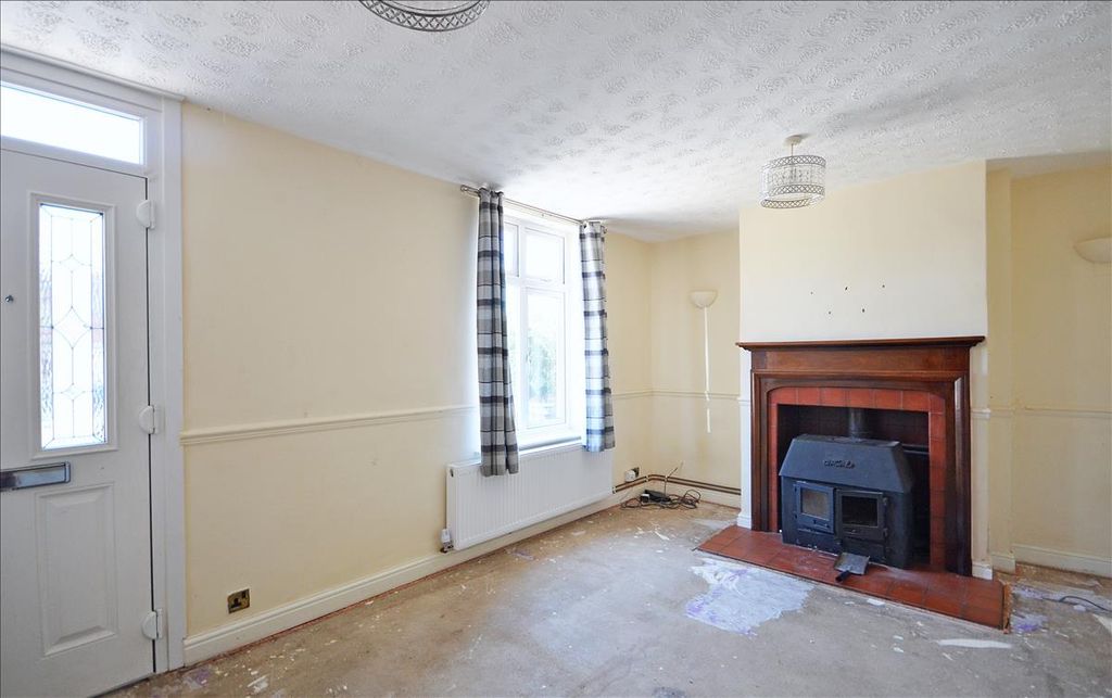 Property photo 3 of 9