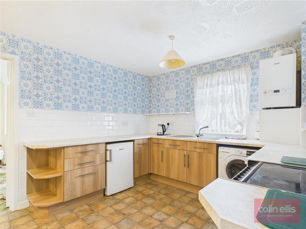 Property photo 3 of 8 Cam05075G0-Pr0099-Still005.Jpg