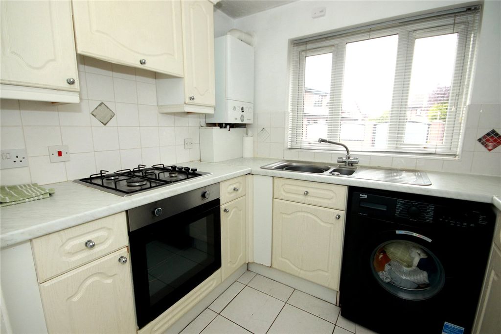 Property photo 2 of 12 Picture No. 04